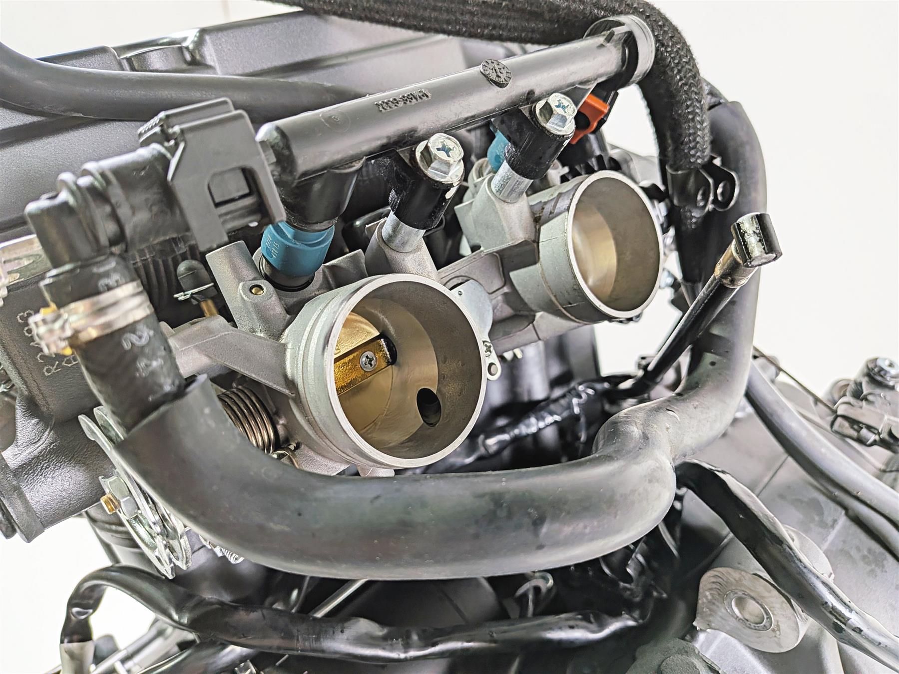 2025 Yamaha YZF R7 Running M418E Engine Motor 2K - Video 1WS-15100-29-00 {{ shop.shopifyCountryName }} - Mototech271