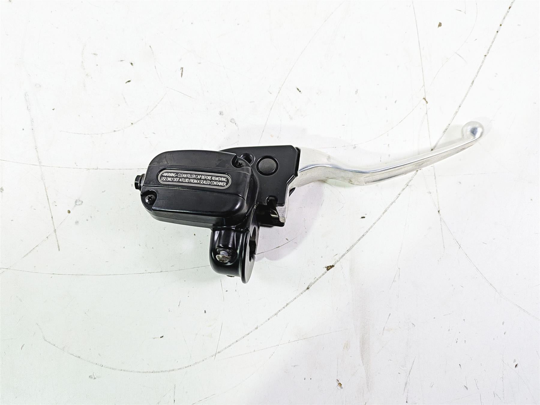 2015 Harley Touring FLHTKL E -Glide Low Front Brake Master Cylinder 44551-08F {{ shop.shopifyCountryName }} - Mototech271