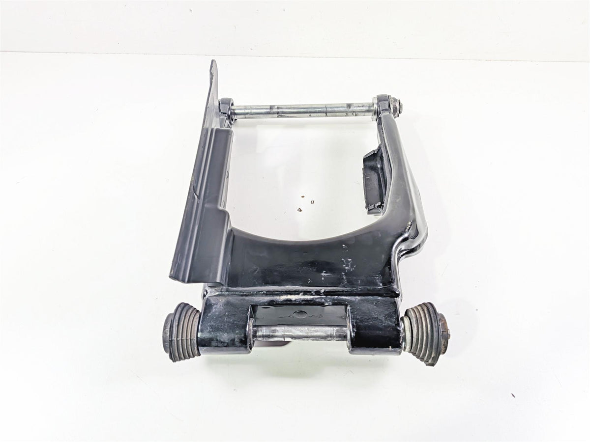 2020 Harley Touring FLTRK Road Glide Rear Swingarm & Axle Set 47549-09A {{ shop.shopifyCountryName }} - Mototech271
