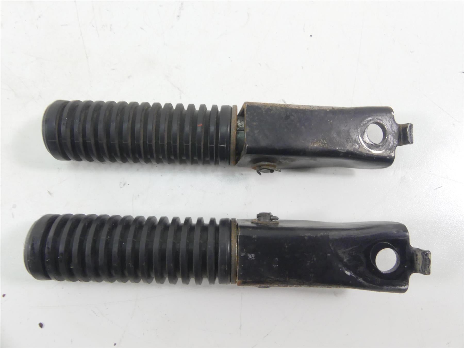 1977 Honda CB750 A Four Hondamatic Rear Footpeg Foot Peg Set 50710-405-000 {{ shop.shopifyCountryName }} - Mototech271