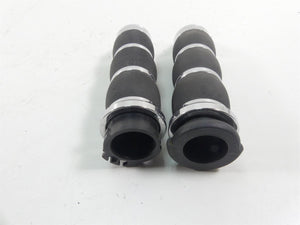 2004 Harley FXDWGI Dyna Wide Glide Avon Spike 1" Handlebar Grip Set 0630-1224 | Mototech271
