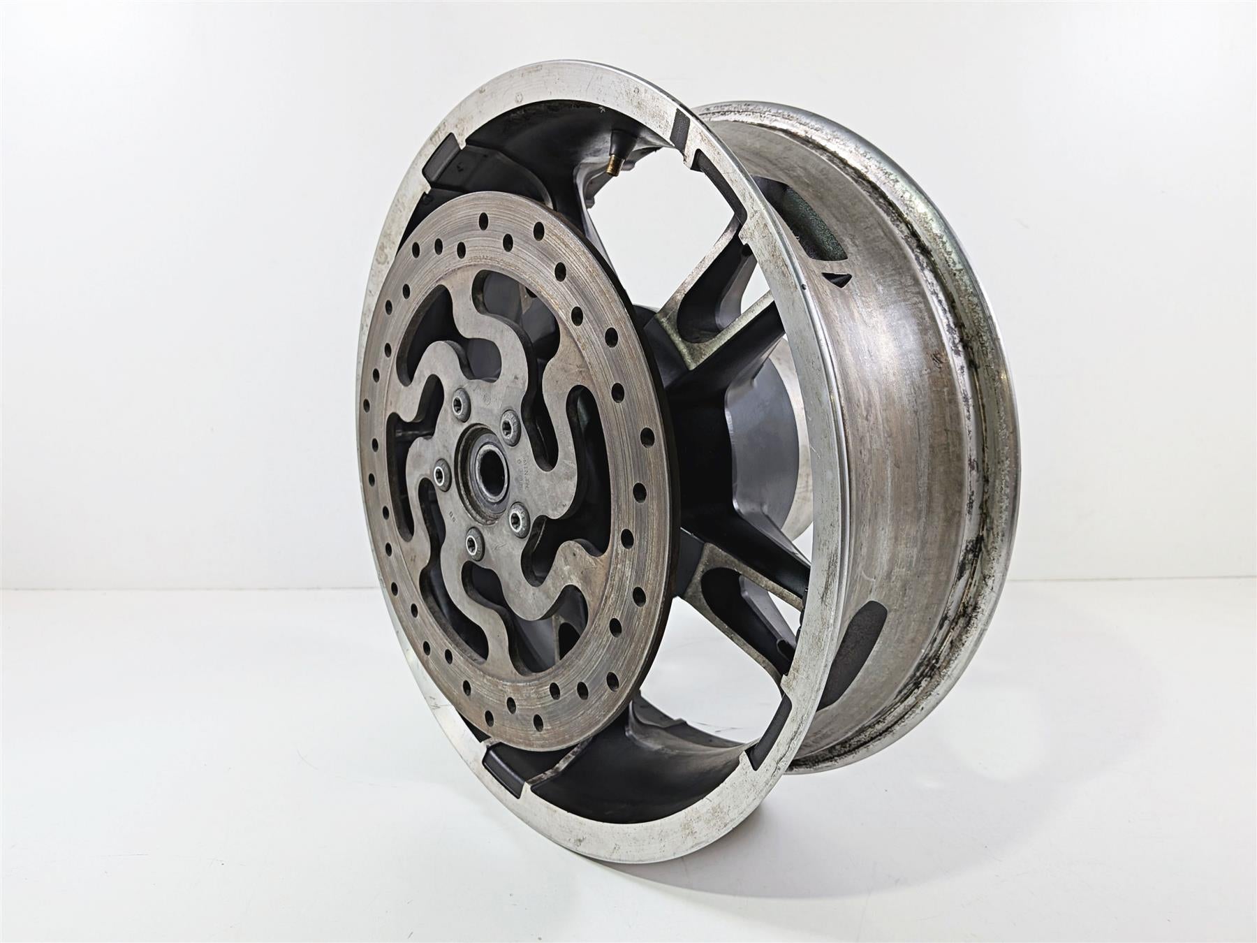 2016 Harley Touring FLHX Street Glide Straight 16x5 Rear Wheel 5-Spoke 40900033 {{ shop.shopifyCountryName }} - Mototech271
