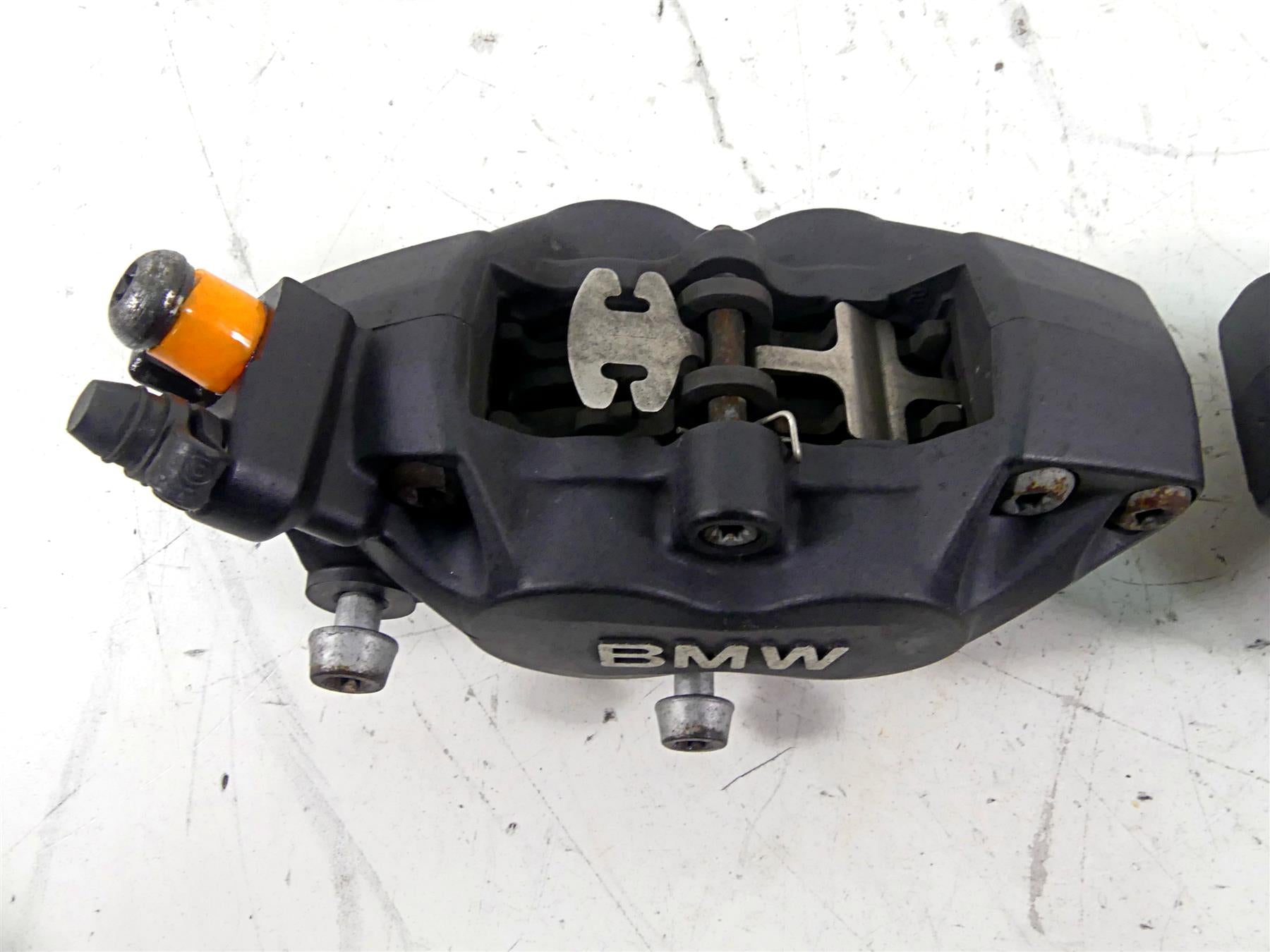 2009 BMW R1200 GS K25 Brembo Front Brake Caliper Set 34117711438 34117711439 {{ shop.shopifyCountryName }} - Mototech271