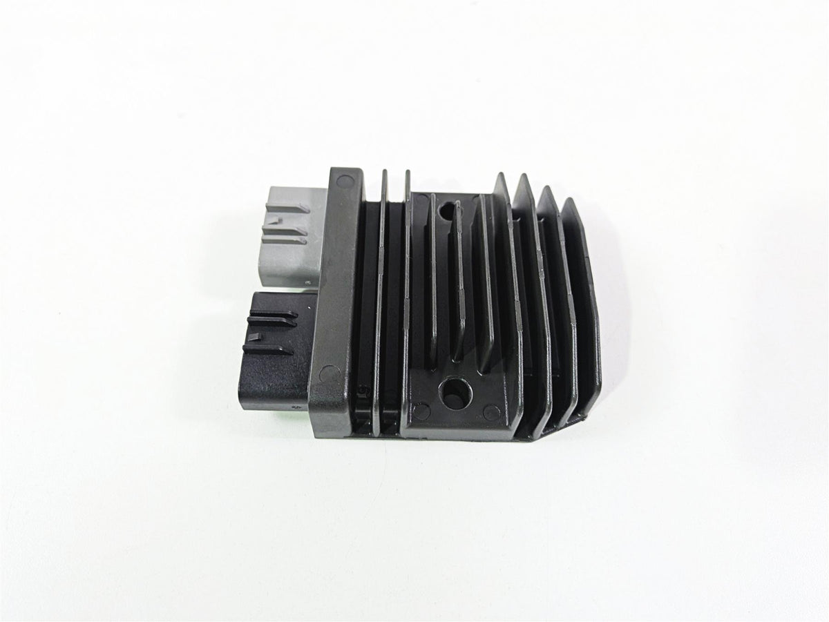 2022 Ducati Streetfighter V2 Rectifier Voltage Regulator 54040331A FH027AA {{ shop.shopifyCountryName }} - Mototech271