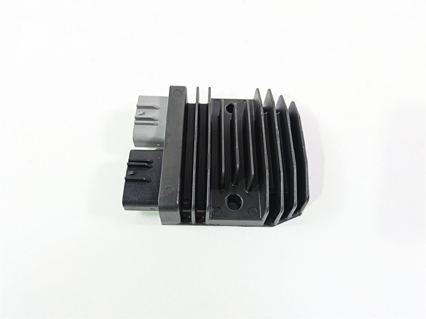 2022 Ducati Streetfighter V2 Rectifier Voltage Regulator 54040331A FH027AA {{ shop.shopifyCountryName }} - Mototech271