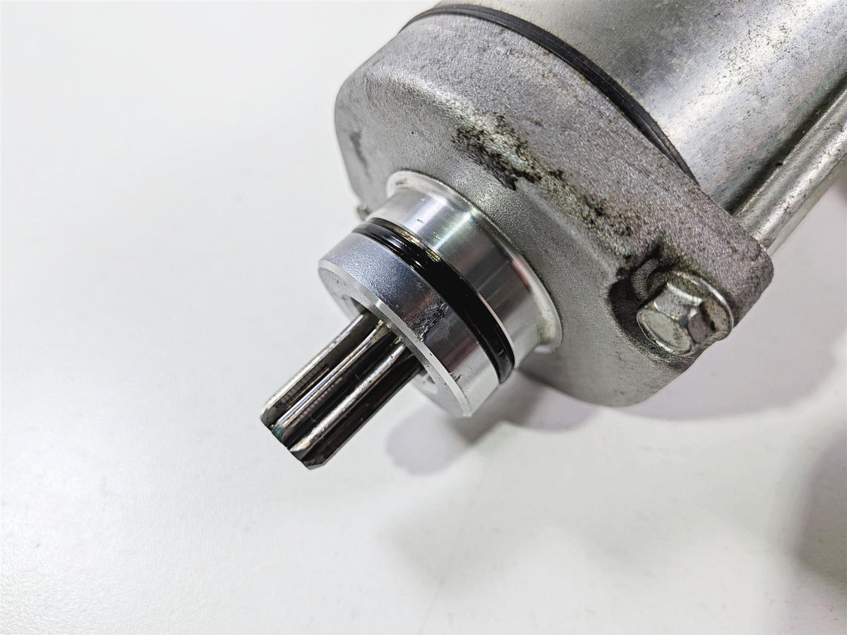 2016 Yamaha YZF R1 RN32 Engine Starter Motor 2CR-81890-10-00 2CR-81890-11-00 {{ shop.shopifyCountryName }} - Mototech271