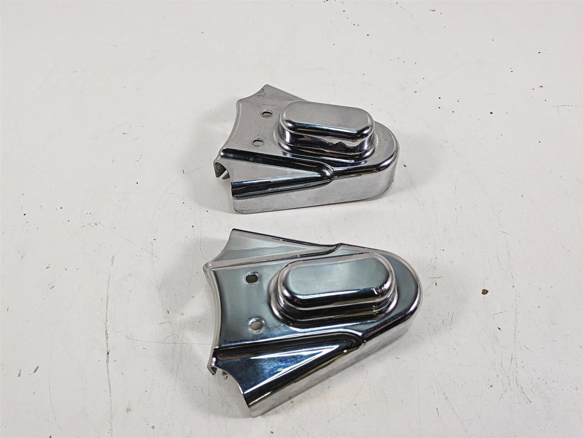 2000 Harley FXSTS Softail Springer Kuryakyn Chrome Rear Axle Cover Set 8202 {{ shop.shopifyCountryName }} - Mototech271