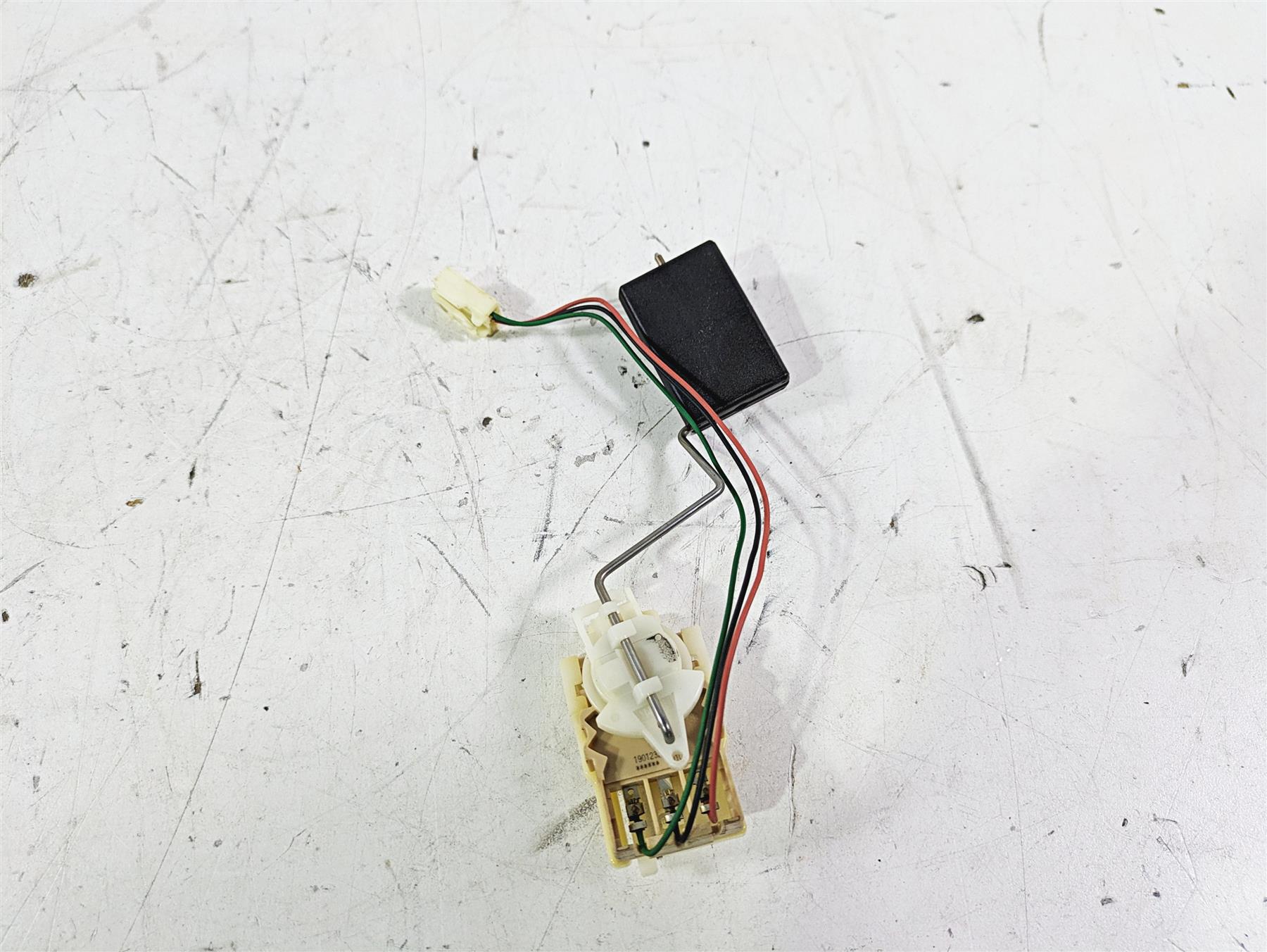 2020 Triumph Street Scrambler 900 Fuel Gas Petrol Level Sensor T2403627 {{ shop.shopifyCountryName }} - Mototech271