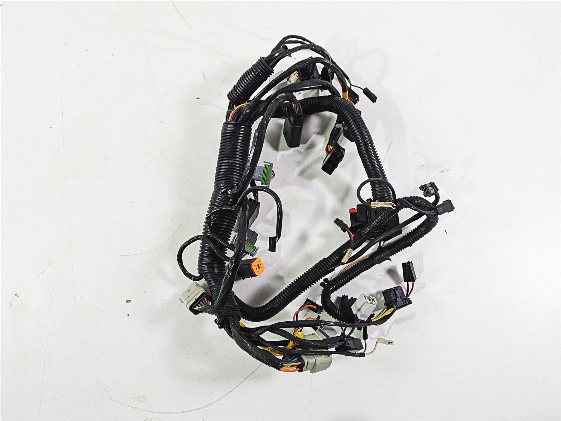 2010 Harley Touring FLHTK Electra Glide Front Wiring Harness - Read 70232-10 {{ shop.shopifyCountryName }} - Mototech271