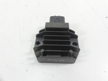 2022 Yamaha MT09 FZ09 Rectifier Voltage Regulator 2CR-81960-00-00 FH022BA {{ shop.shopifyCountryName }} - Mototech271