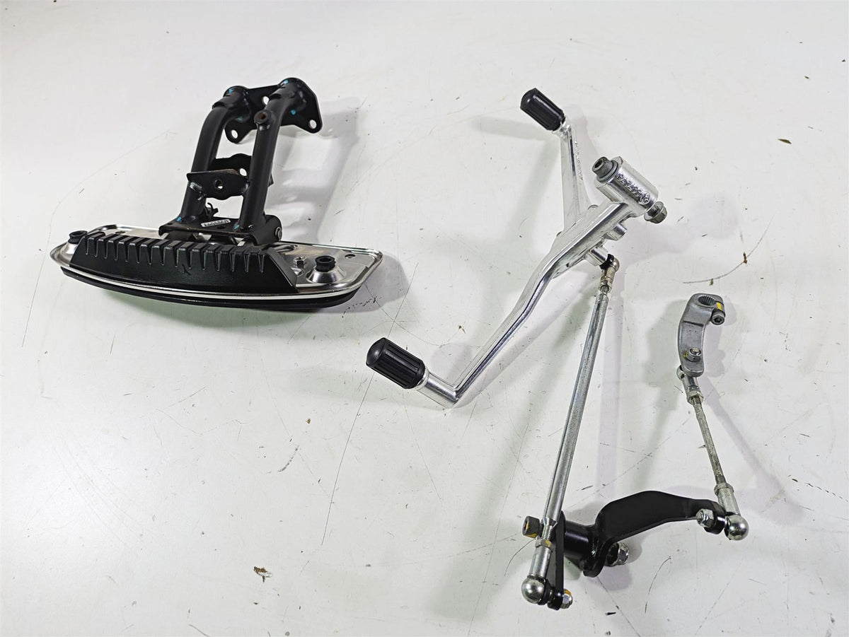 2014 Moto Guzzi California 1400 Touring Left Floorboard & Shifter 887303 B063751 {{ shop.shopifyCountryName }} - Mototech271