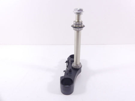 2019 Yamaha VMX17 V-Max 1700 Lower Triple Tree Steering Yoke 2CE-23340-00-00 {{ shop.shopifyCountryName }} - Mototech271