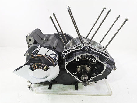 2018 Indian Chieftain Limited Engine Bottom End Crank Case & Shaft 3023078 {{ shop.shopifyCountryName }} - Mototech271