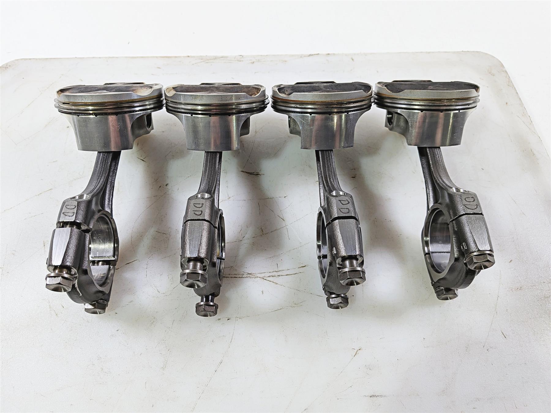 2014 Aprilia RSV4 RR Factory Piston & Connecting Rod Set 2A000166FF CM227501 {{ shop.shopifyCountryName }} - Mototech271