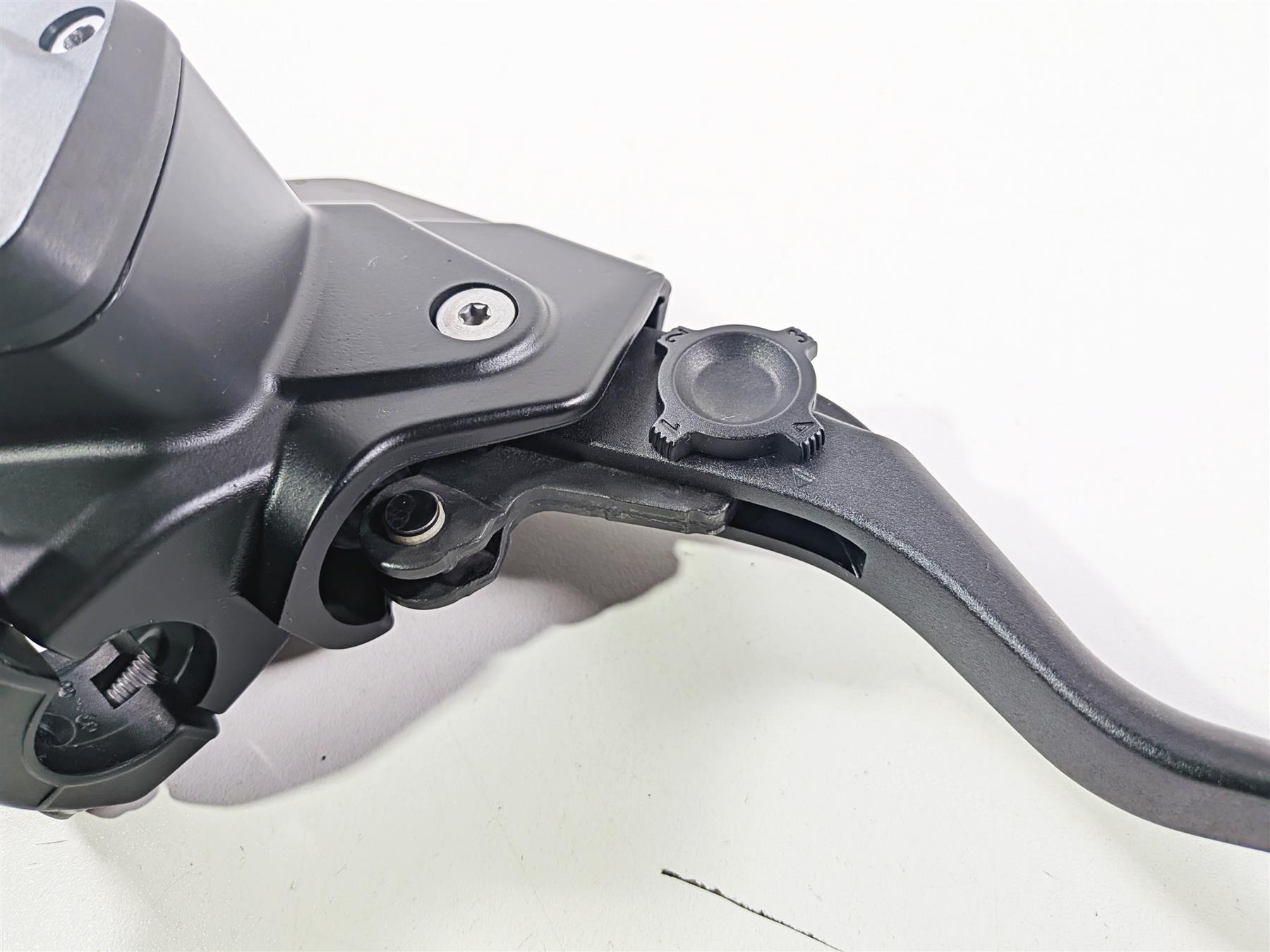 2016 BMW R1200 GS K50 Front Brake Master Cylinder + Lever 32728559604 {{ shop.shopifyCountryName }} - Mototech271