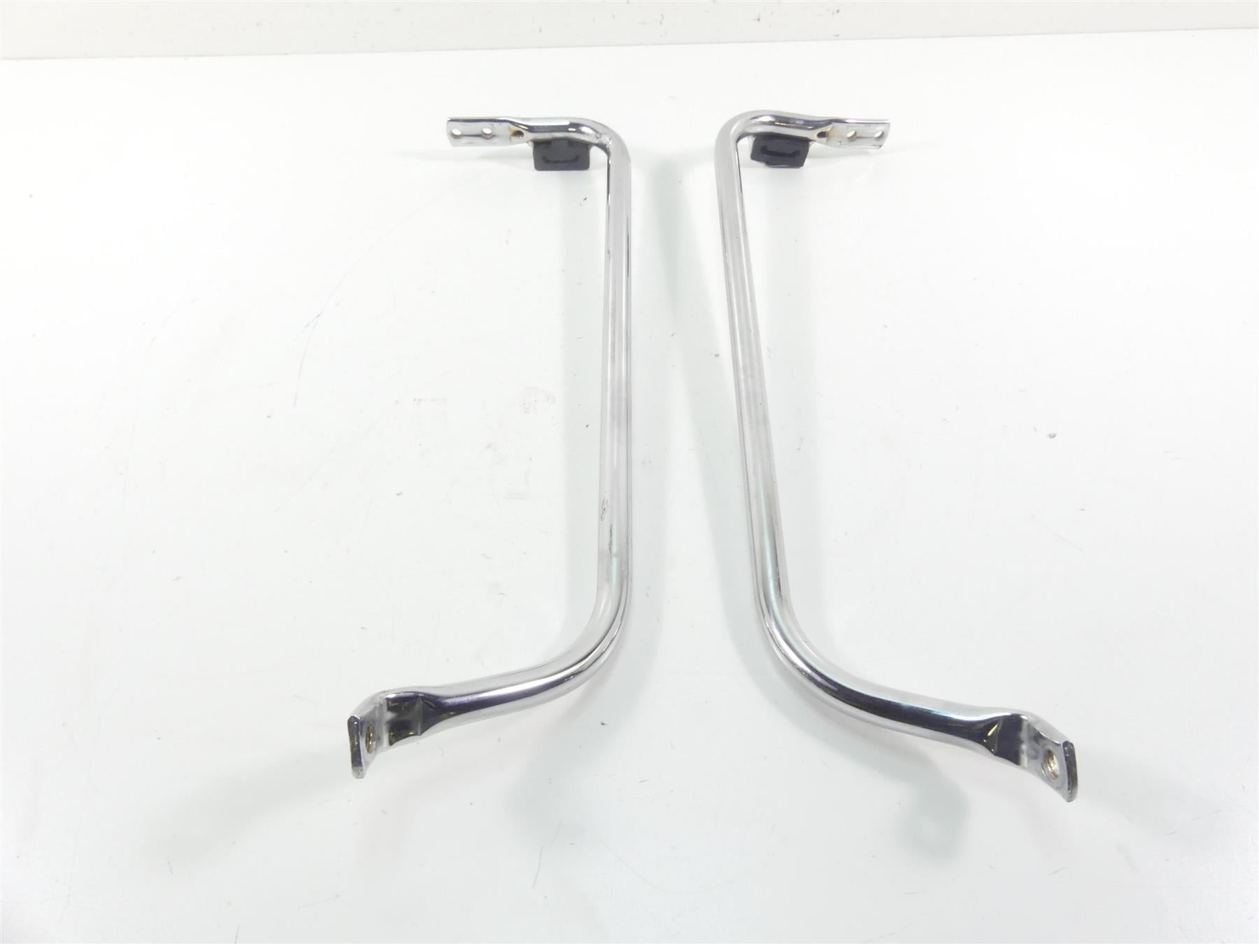 2005 Harley Touring FLHRSI Road King Saddlebag Guard Support Rail Set 49206-04 {{ shop.shopifyCountryName }} - Mototech271