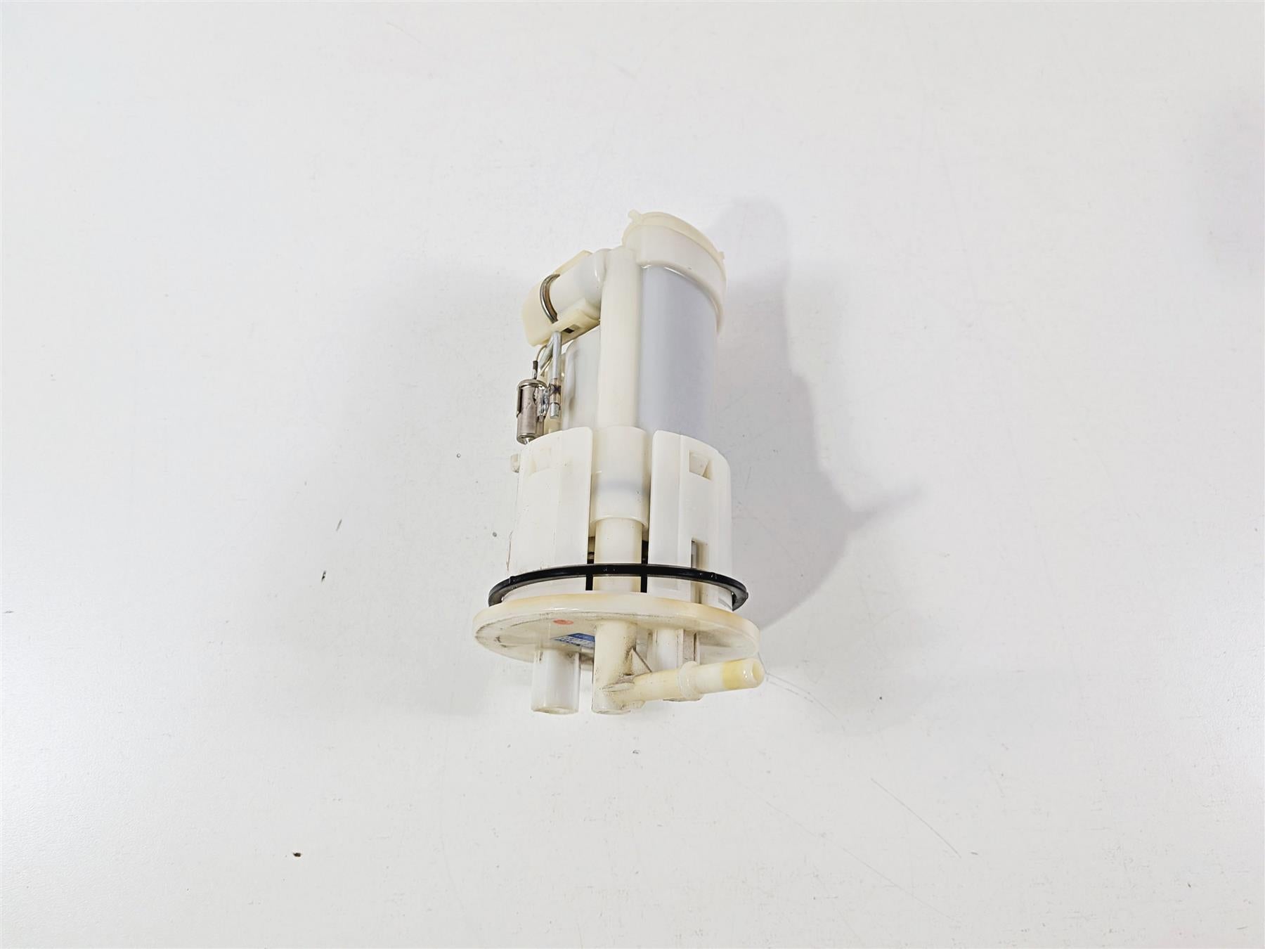 2008 Yamaha YZF R1 RN19 Fuel Gas Petrol Pump - Tested 4C8-13907-00-00 4C8-13907-04-00 {{ shop.shopifyCountryName }} - Mototech271