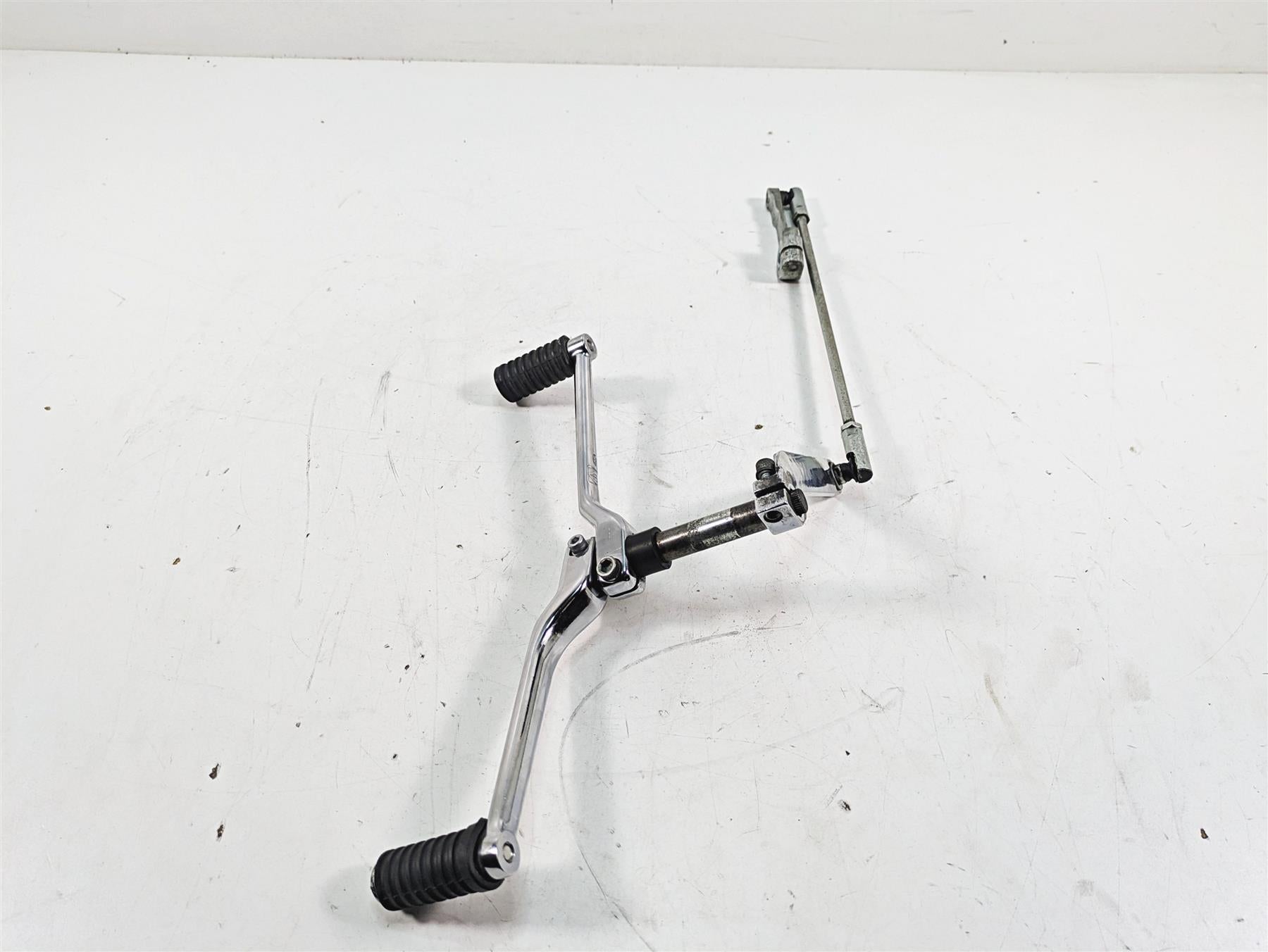 2014 Harley Touring FLHTK Electra Glide Gear Shifter Shift Lever Set 33895-82E {{ shop.shopifyCountryName }} - Mototech271