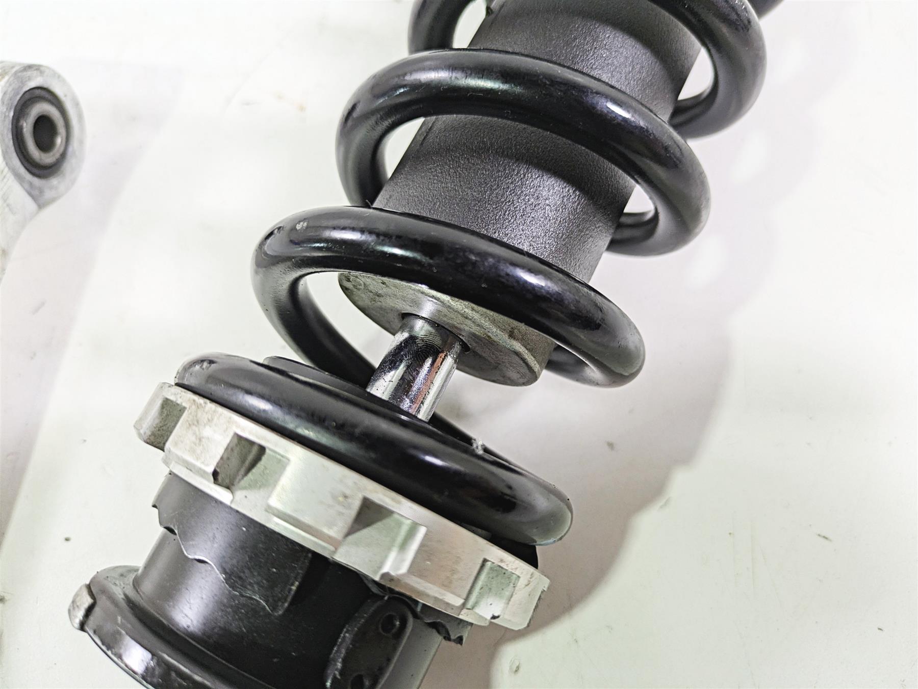 2017 Honda CBR600RR Rear Oem Suspension Shock Damper 52400-MJC-305 {{ shop.shopifyCountryName }} - Mototech271