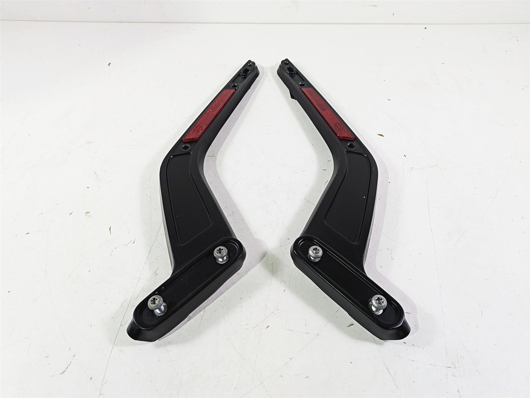 2018 Harley Softail FXFBS Fat Bob Rear Fender Struts Braces 59500543 59500544 {{ shop.shopifyCountryName }} - Mototech271
