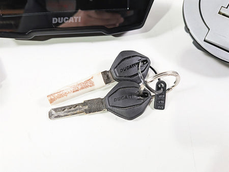 2023 Ducati Streetfighter V4 Speedometer Screen Ignition Switch Key 40612024A-Mototech271
