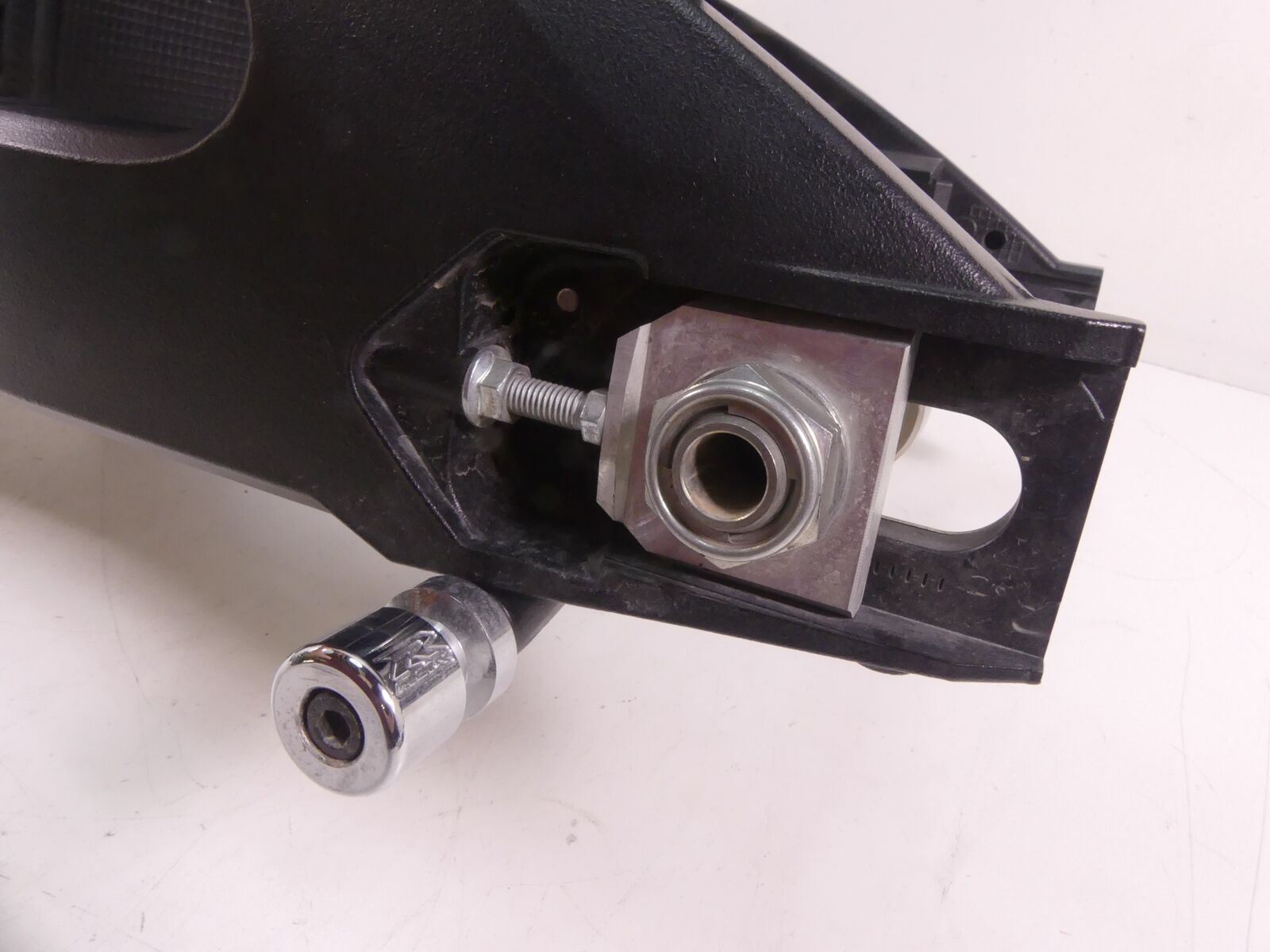 2018 Suzuki GSXR750 Rear Swingarm Swing Arm Suspension +25mm Axle 61000-14J00-YA {{ shop.shopifyCountryName }} - Mototech271