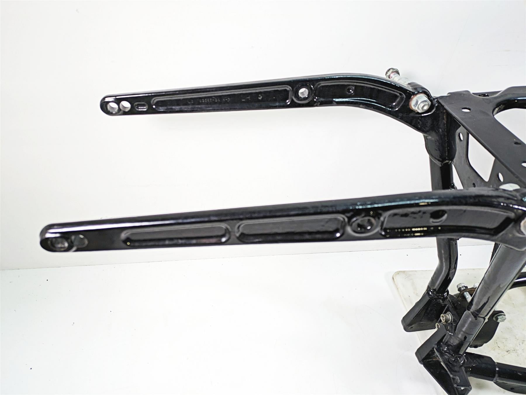 2009 Harley FXDF Dyna Fat Bob Straight Main Frame Chassis 29 dgr With Salvage Texas Title 47281-08BHP {{ shop.shopifyCountryName }} - Mototech271