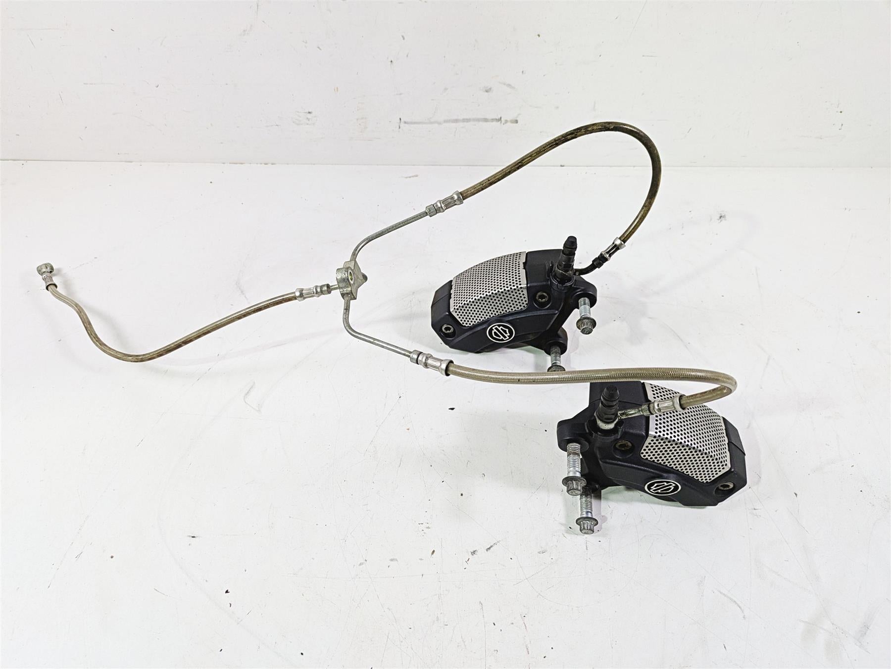 2013 Harley VRSCF Muscle Rod Front Brake Caliper Set + Lines 44731-08 44732-08 | Mototech271