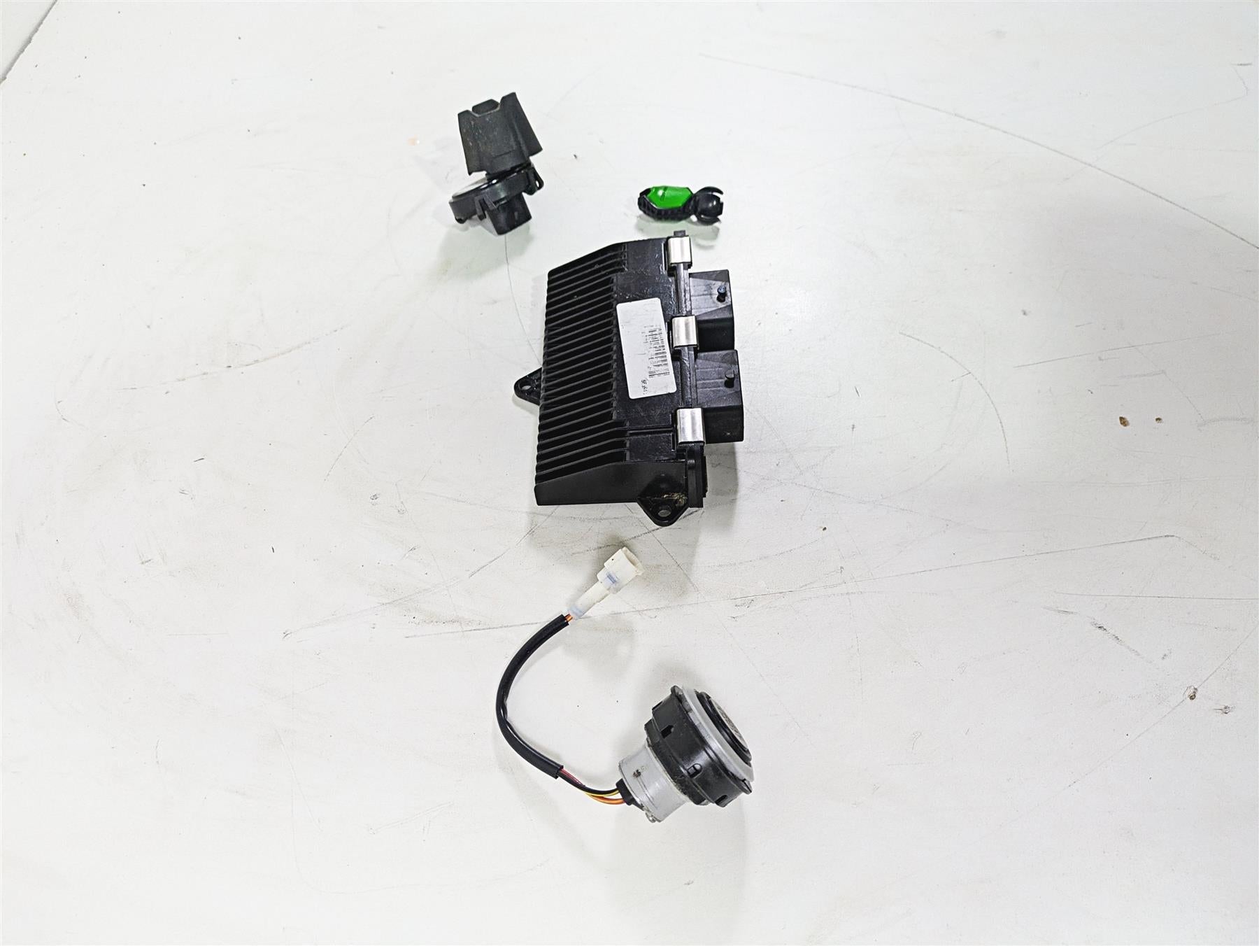 2018 Can Am Maverick X3 XRC Turbo R Cdi Ecu Ecm Ignition Dess Switch 420666946 {{ shop.shopifyCountryName }} - Mototech271