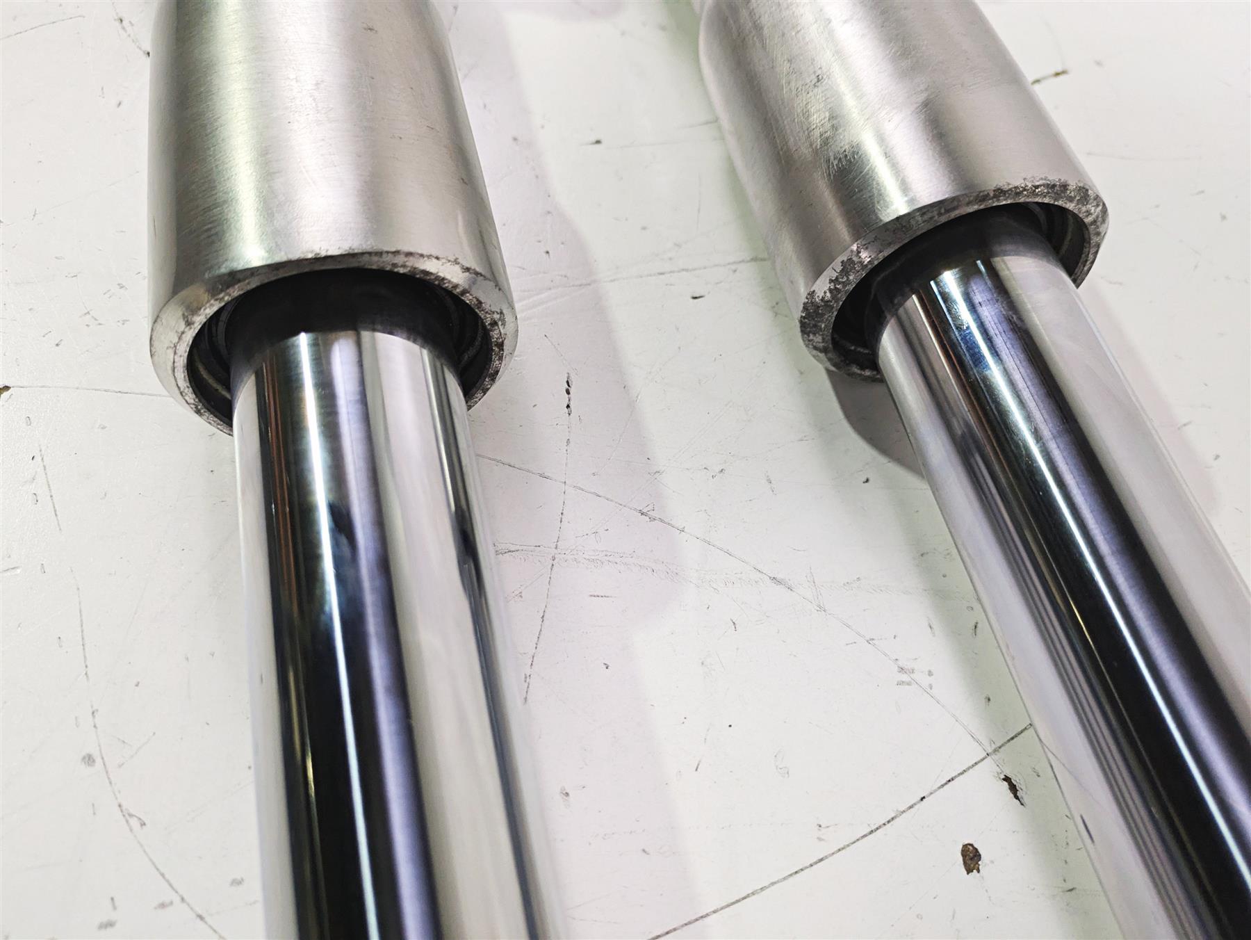 2016 Harley FLSTC Softail Heritage Showa Front Fork Leg Set 45915-08A 45916-07A {{ shop.shopifyCountryName }} - Mototech271