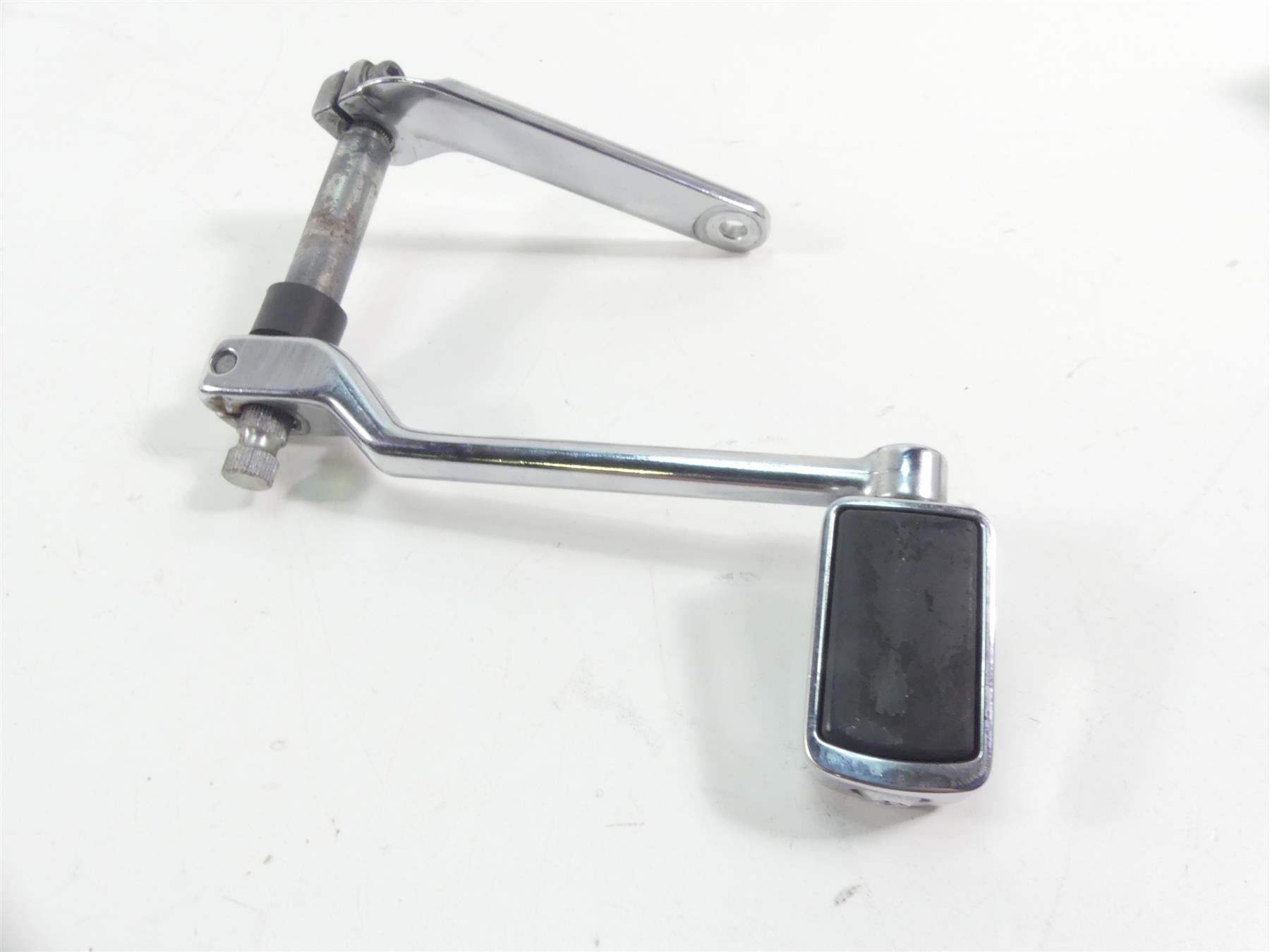2010 Harley Touring FLHX Street Glide Willie G Skull Front Chrome Floor Boards {{ shop.shopifyCountryName }} - Mototech271