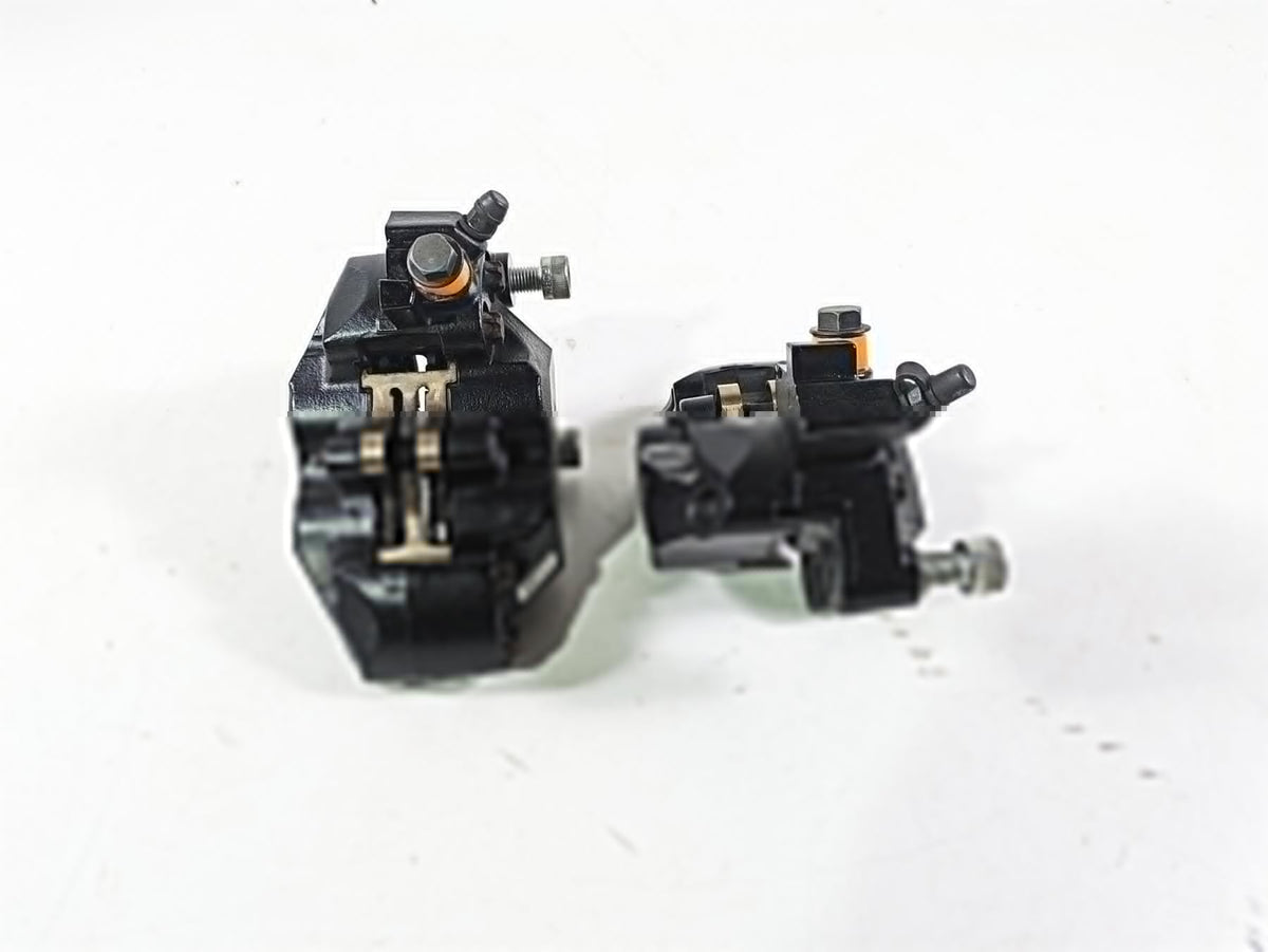 2018 Indian Chieftain Dark Horse Front Brake Caliper Set 1912390 1912391 {{ shop.shopifyCountryName }} - Mototech271