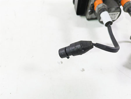 2018 Indian Chieftain Limited Abs Brake Pump Unit Module 2204981 {{ shop.shopifyCountryName }} - Mototech271
