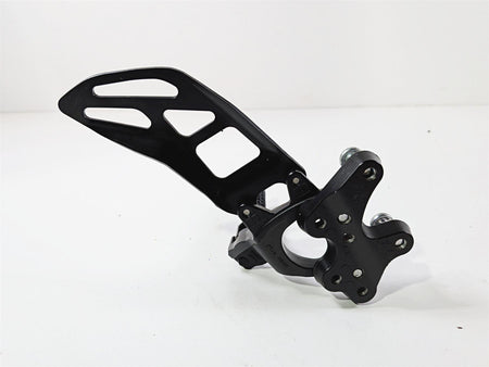 2024 Suzuki GSXR 600 Left Front Footpeg & Shifter 43521-47H20 25600-14J11 {{ shop.shopifyCountryName }} - Mototech271