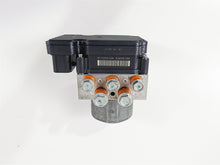 Load image into Gallery viewer, 2016 Harley Touring FLHR Road King  Abs Brake Pump Module Unit 41100013A
