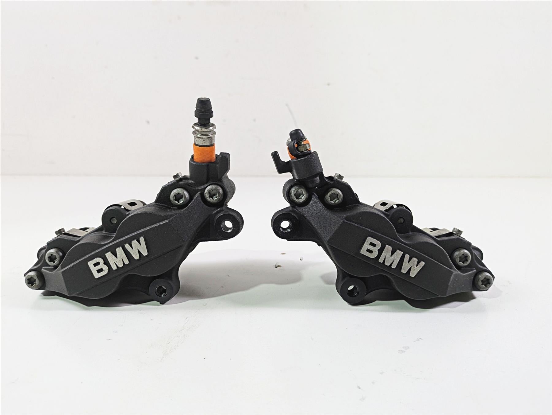 2014 BMW K1600 GTL  K48 Tokico Front Brake Caliper Set 34117726766 34117728943