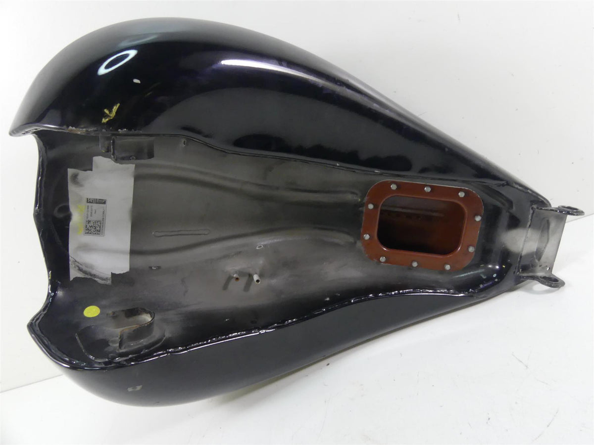 2012 Victory Cross Country Fuel Gas Petrol Tank Reservoir - Read 1016149 {{ shop.shopifyCountryName }} - Mototech271