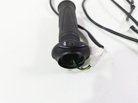 2024 Triumph Tiger 900 GT Heated Hand Grips Throttle & Sensor Set T2042078 {{ shop.shopifyCountryName }} - Mototech271