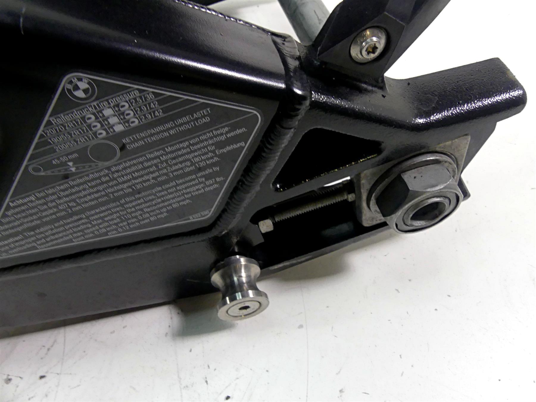 2018 BMW S1000RR K46 Rear Straight Black Swing Arm Swingarm 33358549982 {{ shop.shopifyCountryName }} - Mototech271