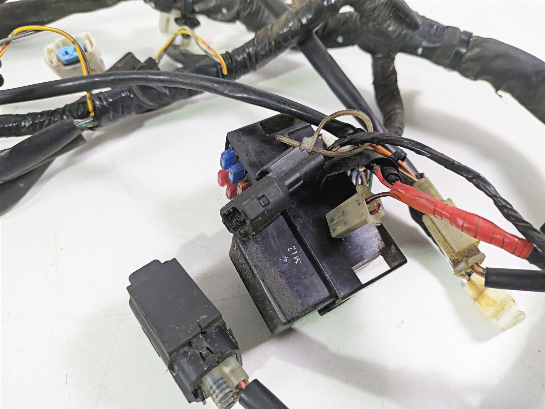 2006 Suzuki GSXR1000 K6 Main Wiring Harness Loom - No Cuts 36610-41G30 {{ shop.shopifyCountryName }} - Mototech271