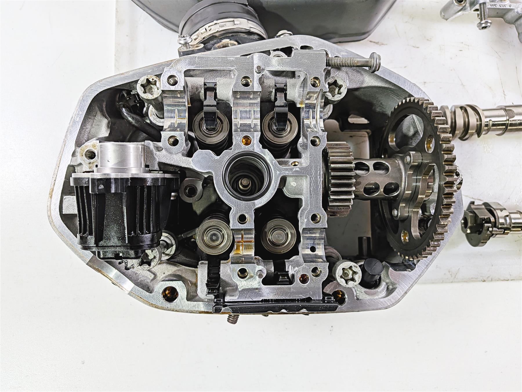 2020 BMW R1250GS K51 Adventure Left Cylinder Head Valve Cover Set 11128504123-Mototech271