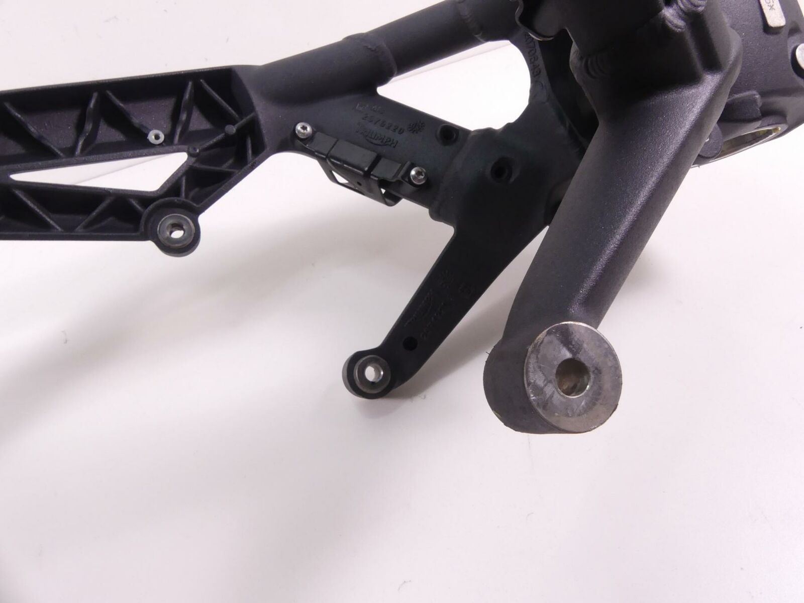 2017 Triumph Daytona 675R Straight Main Frame Chassis Slvg T2704161 {{ shop.shopifyCountryName }} - Mototech271