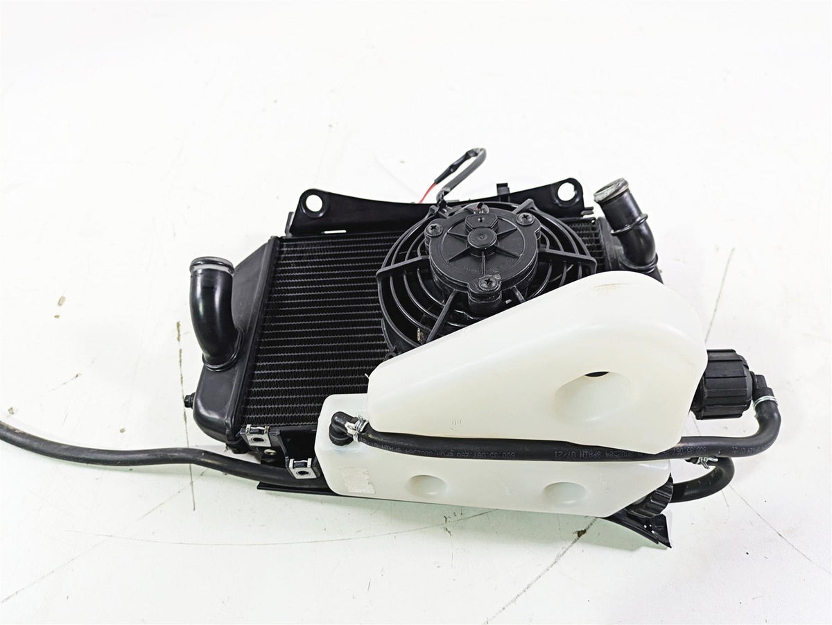 2022 KTM 1290 Super Adventure S Right Radiator Fan Set 61935008000 61935008033 {{ shop.shopifyCountryName }} - Mototech271