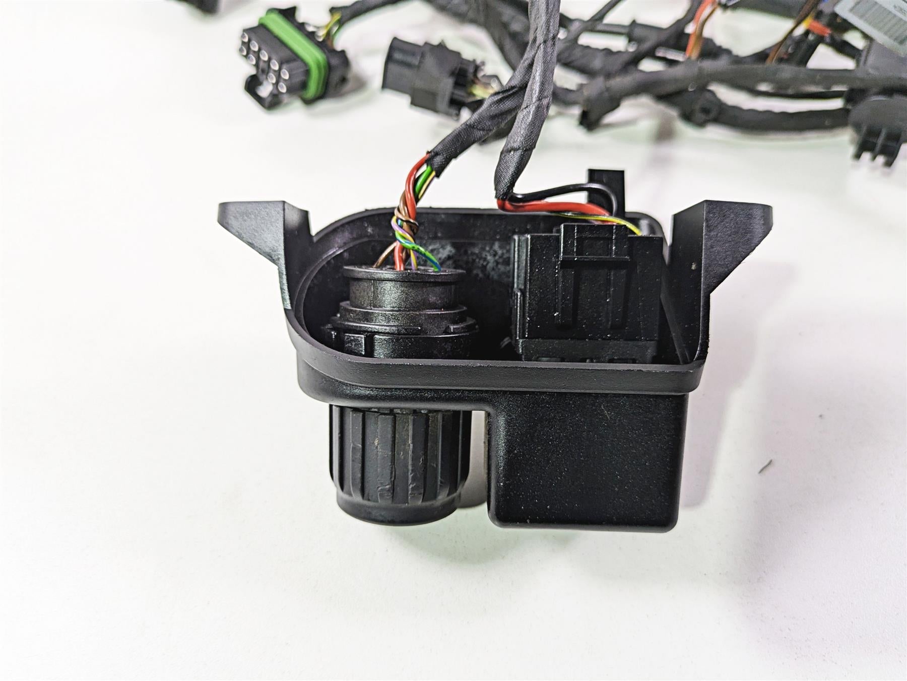2010 BMW R1200RT K26 Main & Engine Wiring Harness - Read 61117722840 {{ shop.shopifyCountryName }} - Mototech271