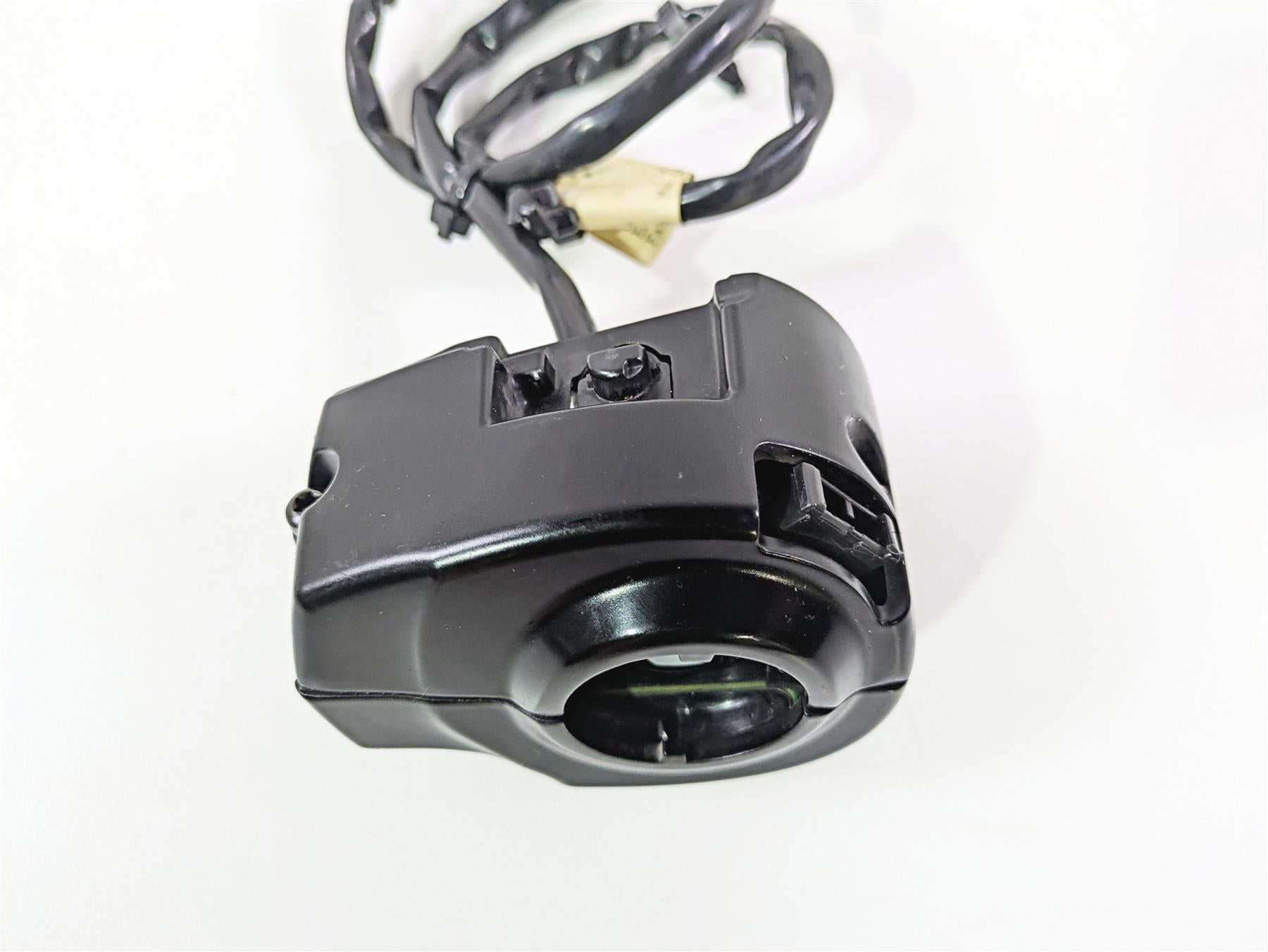2016 Harley Touring FLHR Road King Left Hand Control Switch - Read 71500126B {{ shop.shopifyCountryName }} - Mototech271