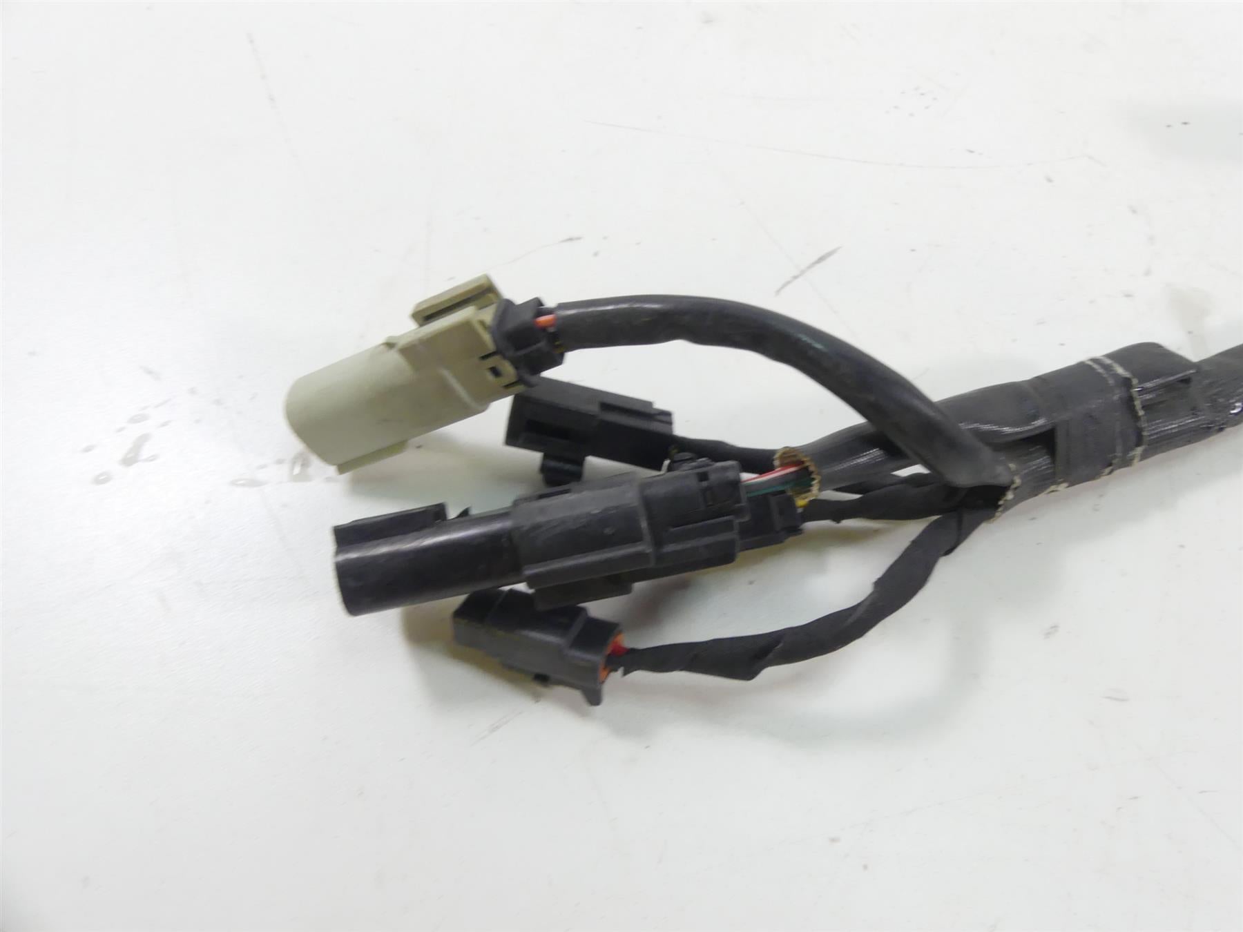2013 Harley Davidson VRSCF Muscle Wiring Harness Loom - No Cuts - Abs 69200093 {{ shop.shopifyCountryName }} - Mototech271