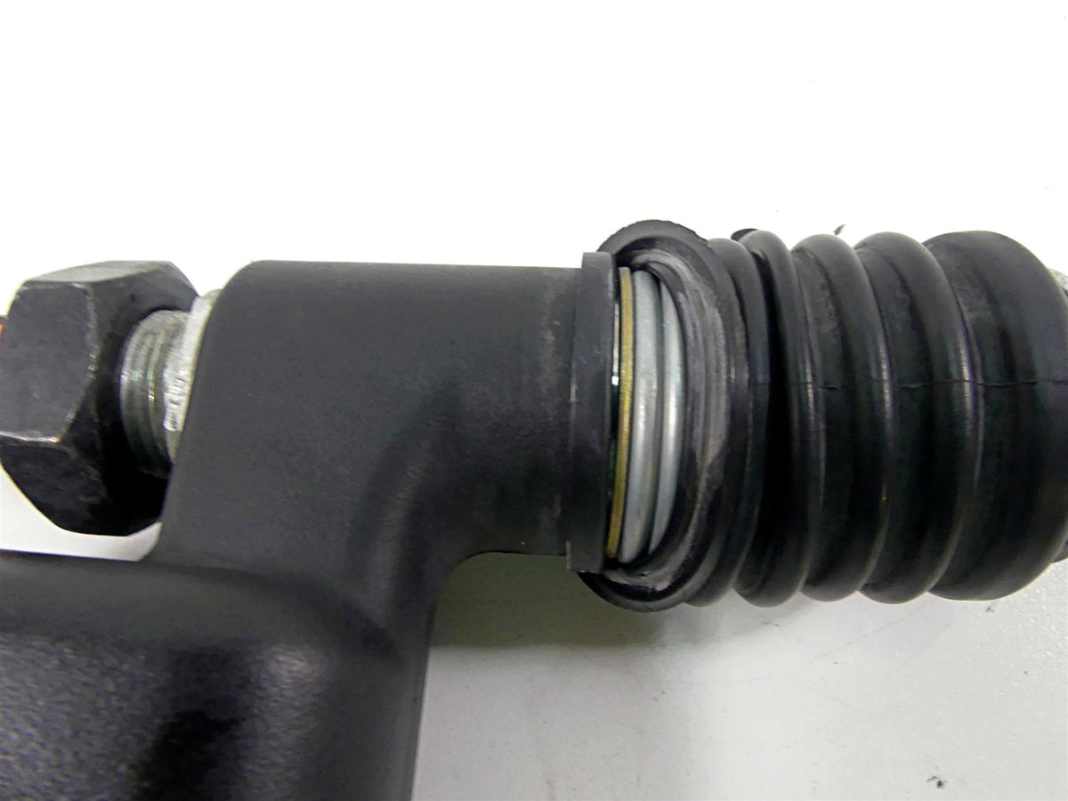 2016 Harley Softail FLS Slim Rear Brake Master Cylinder 41767-05E {{ shop.shopifyCountryName }} - Mototech271