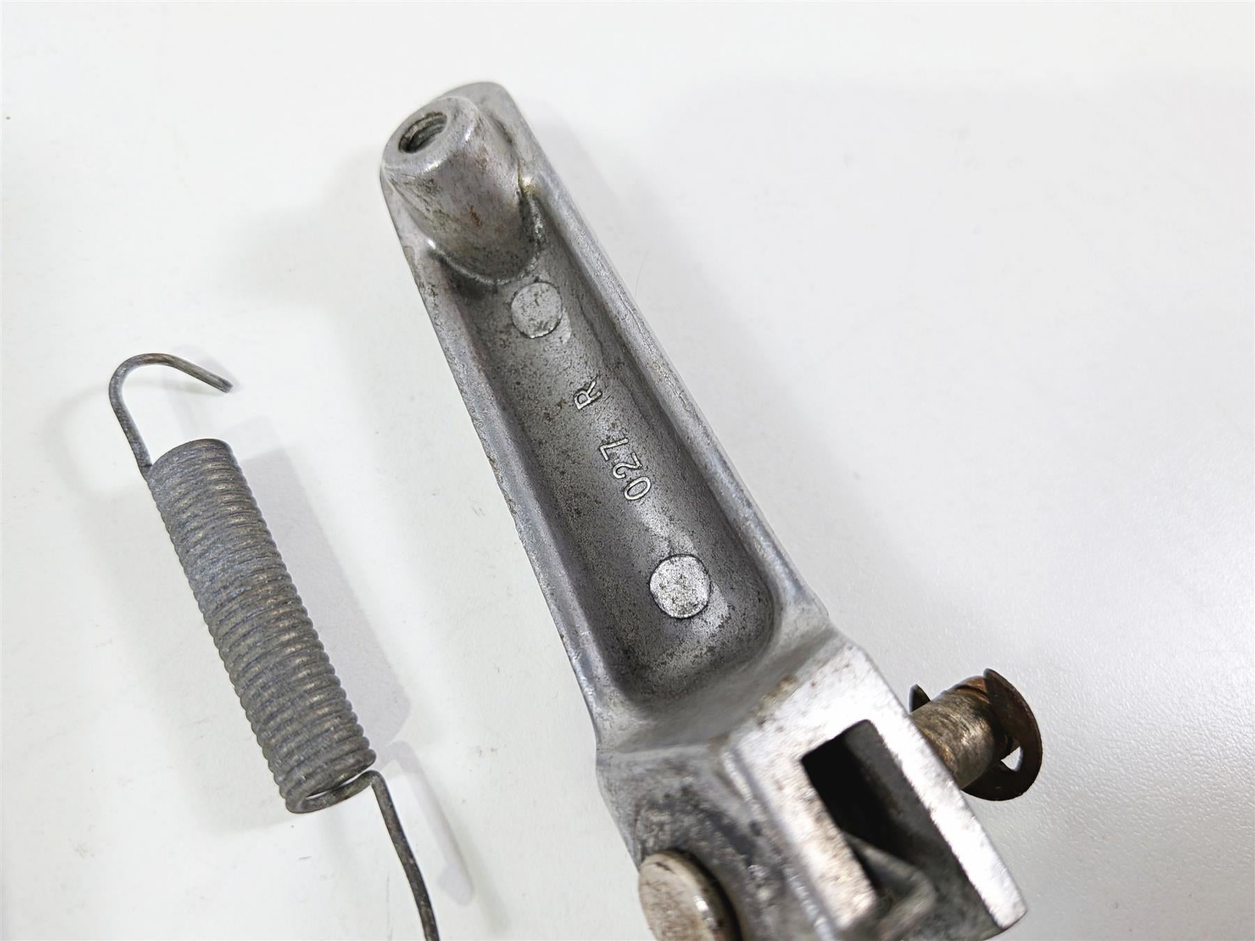 2008 Yamaha YZF R1 RN19 Front Right Footpeg & Brake Pedal 4C8-27211-00-00 {{ shop.shopifyCountryName }} - Mototech271