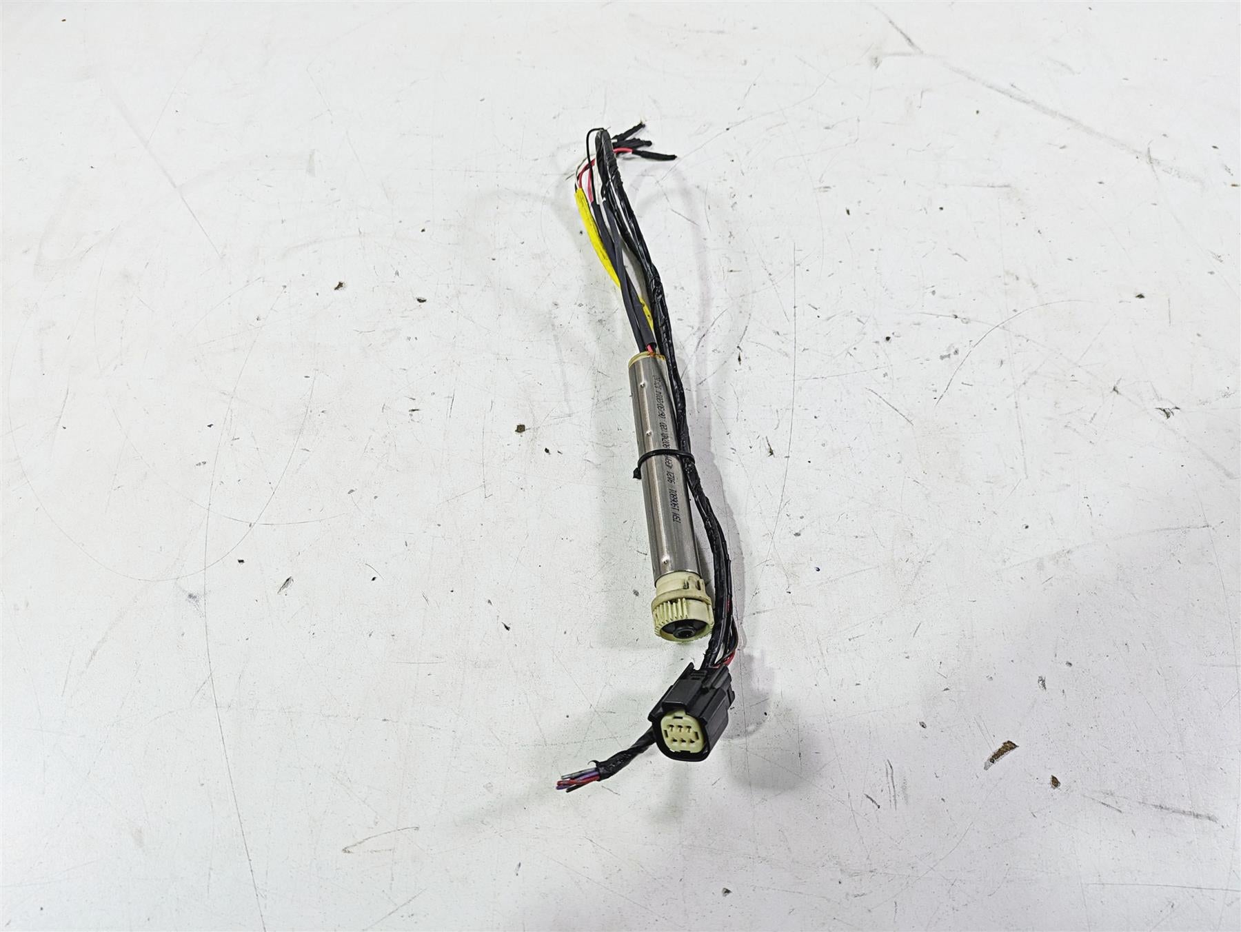2015 Harley Touring FLHXS Street Glide Ride By Wire Sensor - Read 32305-08B {{ shop.shopifyCountryName }} - Mototech271