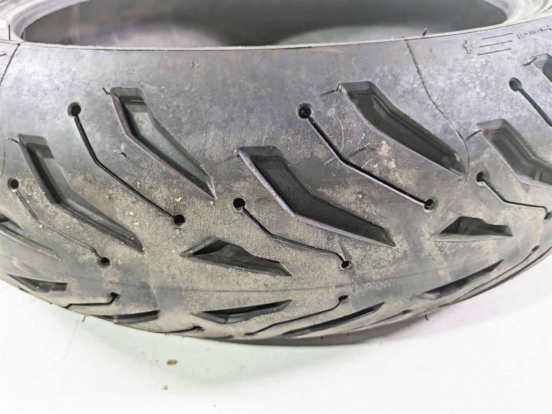 Used Rear Motorcycle Tire Michelin Road 6 180/55 ZR 17 3528701593043 {{ shop.shopifyCountryName }} - Mototech271